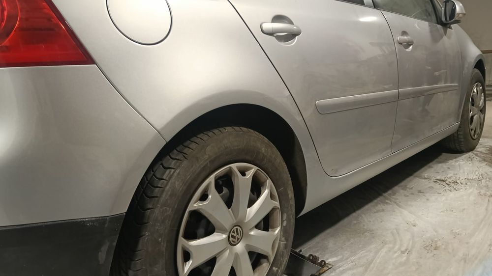 Tinichigerie auto Brasov > Reparatii praguri si retusuri (blending)