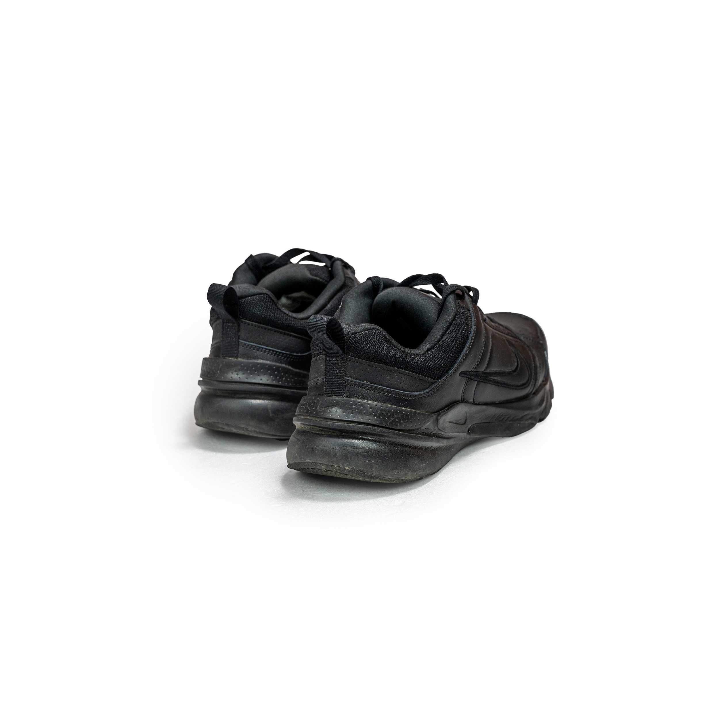 Nike Defy Sneakers