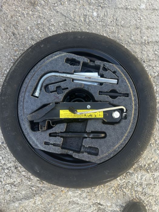 Резервна гума патерица 16 и 18 цола  комплект