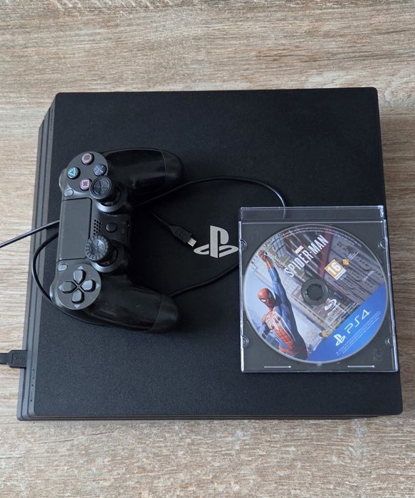 Playstation4 Ps4 Pro impecabil la cutie cu 54 de jocuri