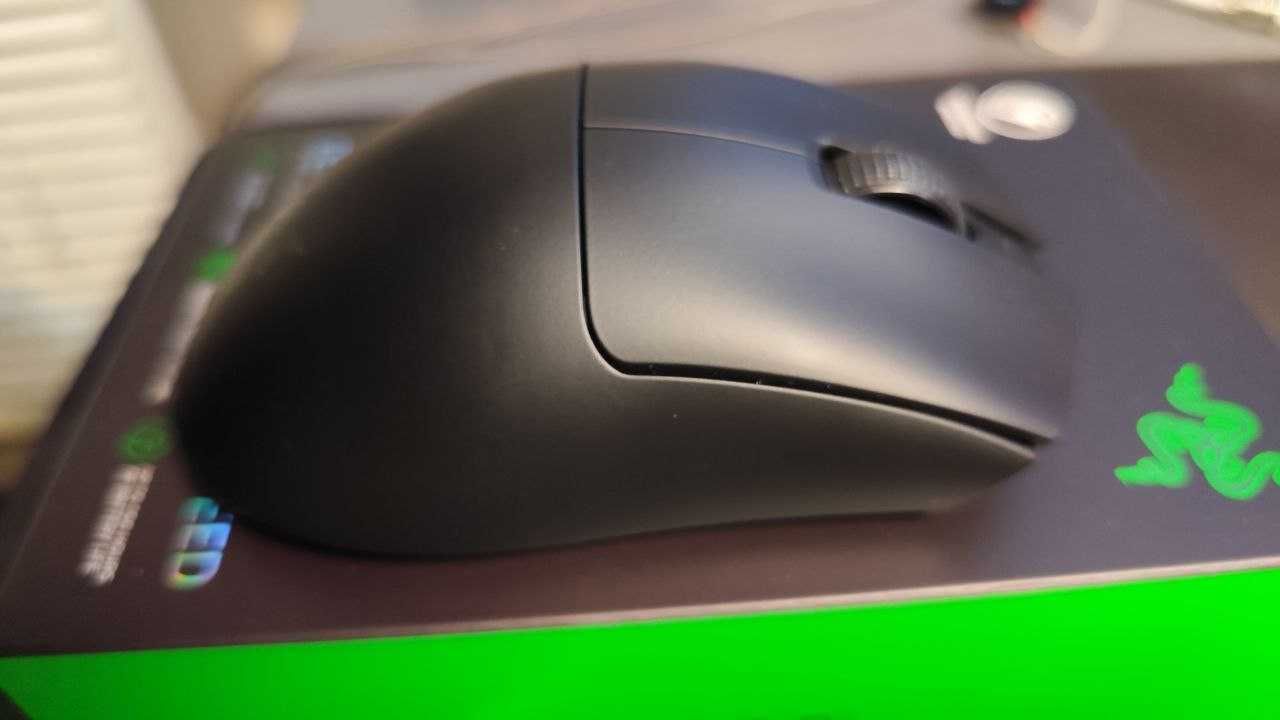 Мышь Razer Deathadder V3 Hyperspeed