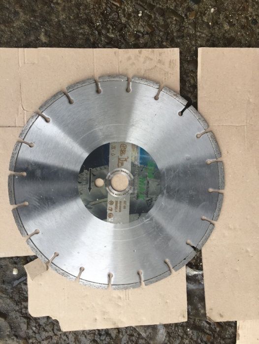 Panza Disc Tăiere Asfalt Dia-MAX 300x25,4 BF 68