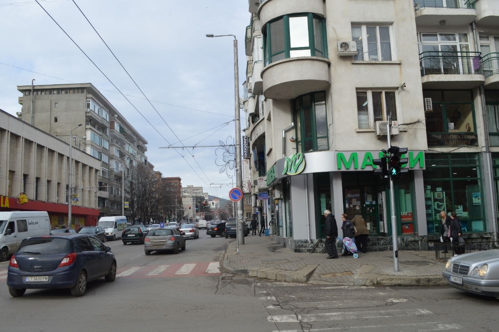 Продава се Офис в Стара Загора, Център - 13 кв.м за 769 €/кв.м - Снимка #1