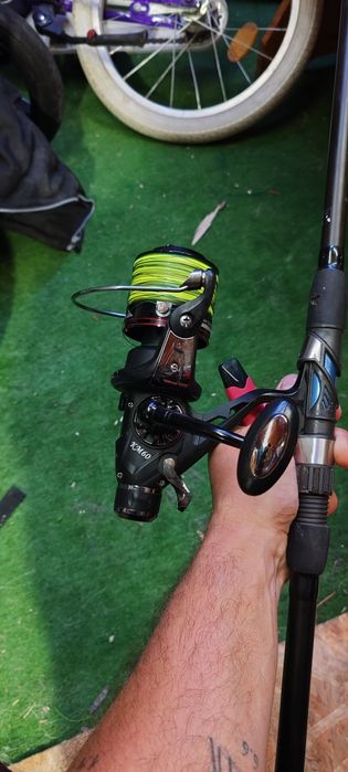 Vând 2 mulinete FL KM 60 FOLOSITE 1 SEZON