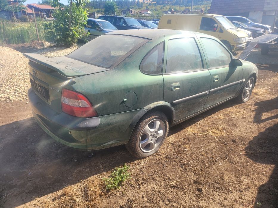 Опел вектра б 2.0 136 на части/opel vektra b 2.0 136 na chasti