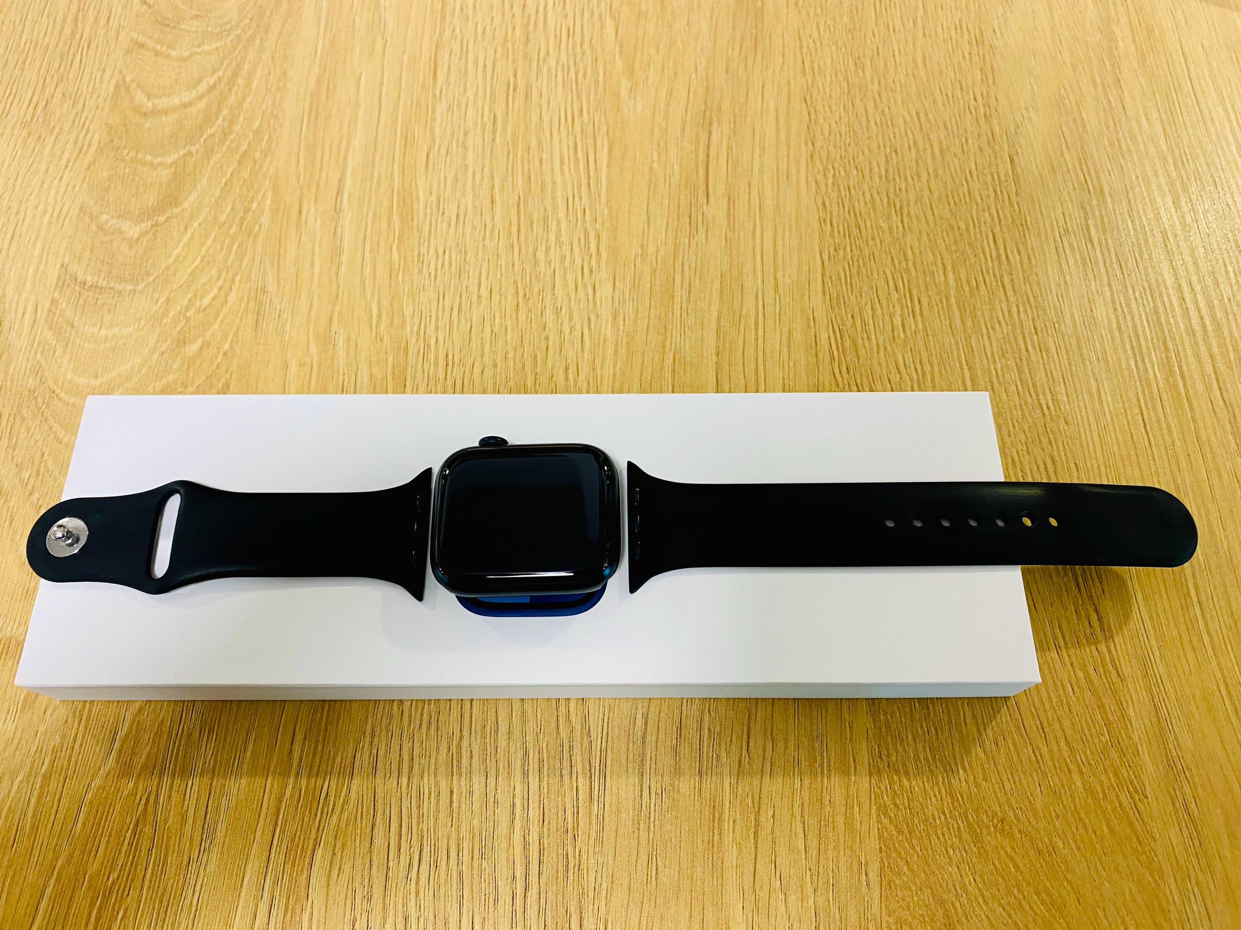 Apple Watch Series 9 GPS, 45mm, Midnight Al Case, SB M/L GPS, 96%