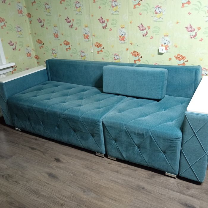 ПРОДАМ  Срочно Диван в отличном состоянии