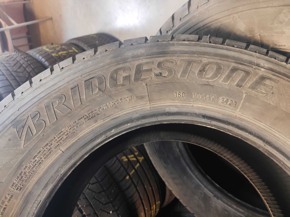 2бр.летни гуми 235/65/16C Bridgestone