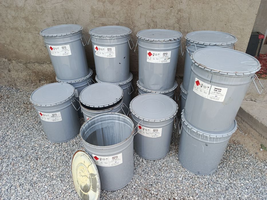 Бочки 50 кг от эмали состояние хорошее подойдут для корма удобный