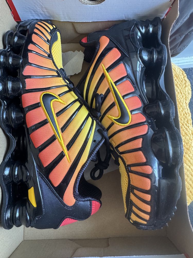 Nike Air Shox  TL