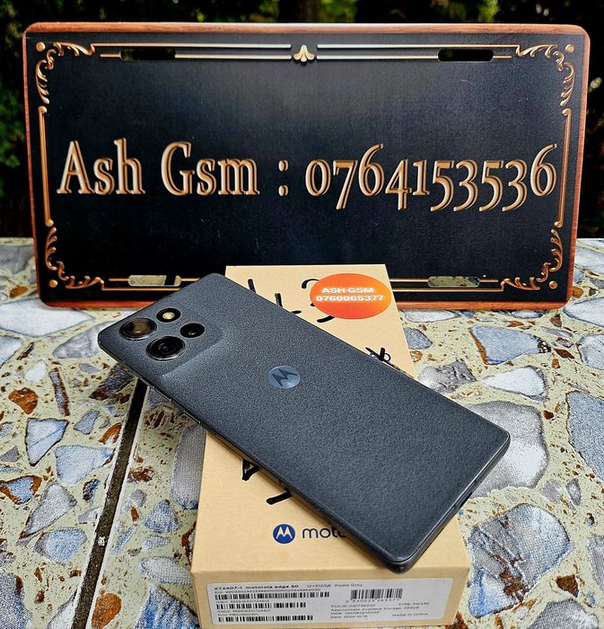 Motorola Edge 50 512Gb cu 12Gb ram