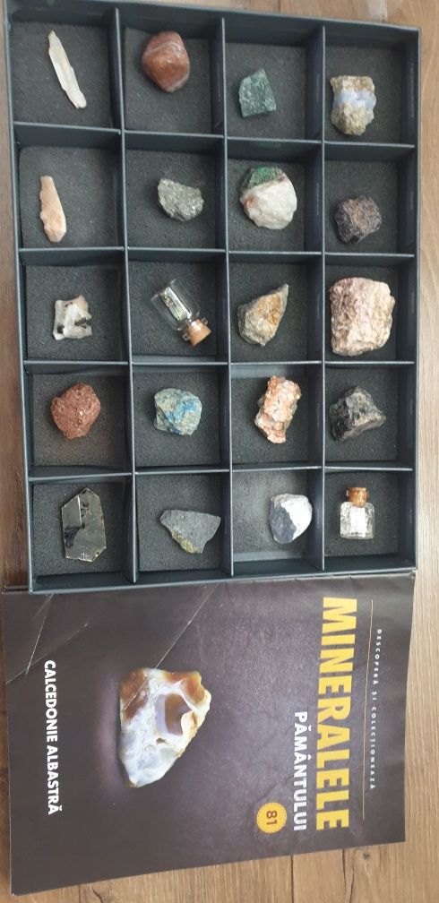 Vand colectia Mineralele Pamantului de la libertatea (1-120)