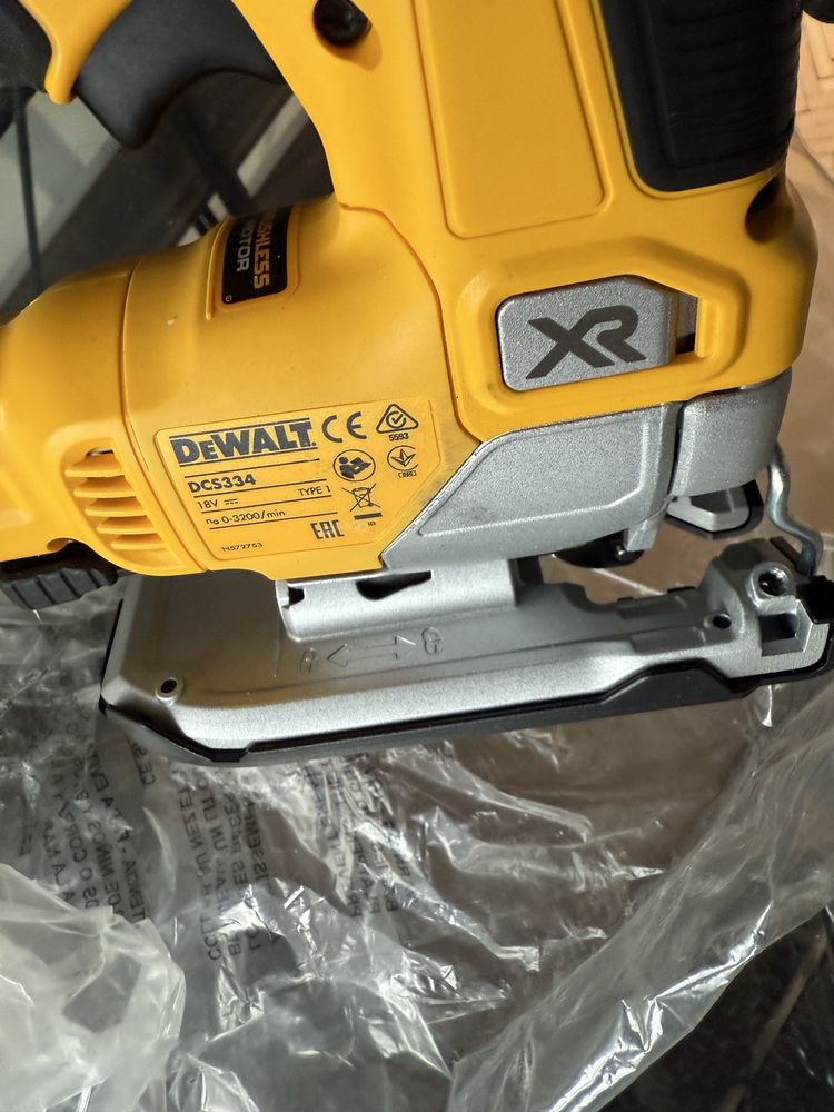 Scula multifunctionala oscilanta, circular, pendular DEWALT NOI SET