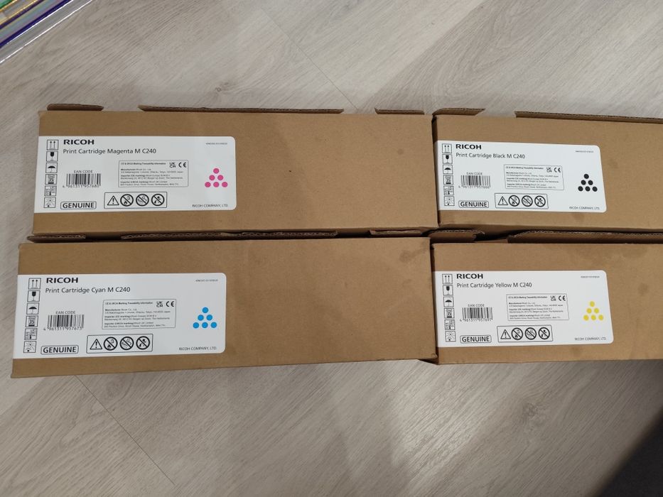 Ricoh M C240 Toner cartus imprimanta Galben Negru Albastru Rosu