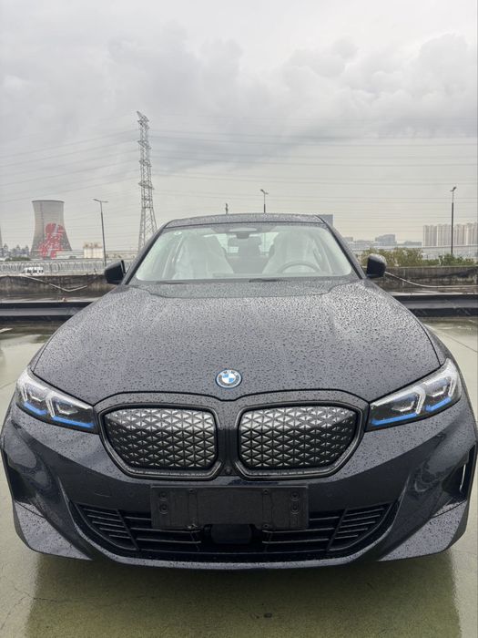 Bmw i3 40 L night sport