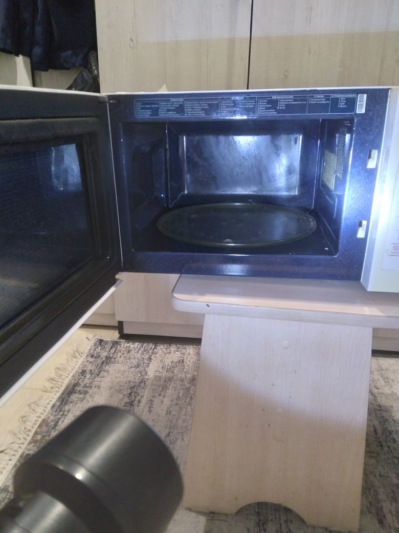 Продам микровалновку.