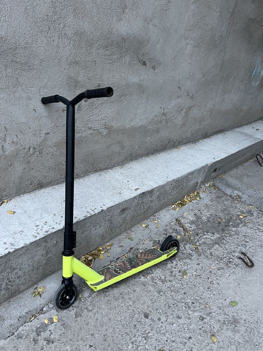 Продам самокат трюковой