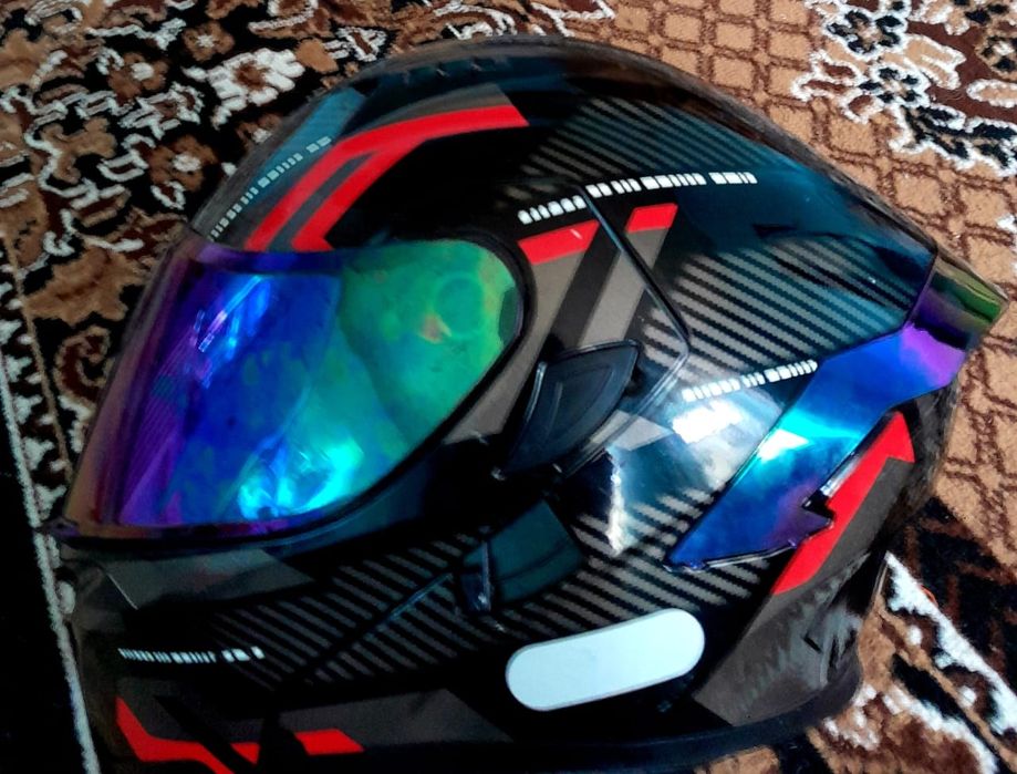 Продам Мото шлем