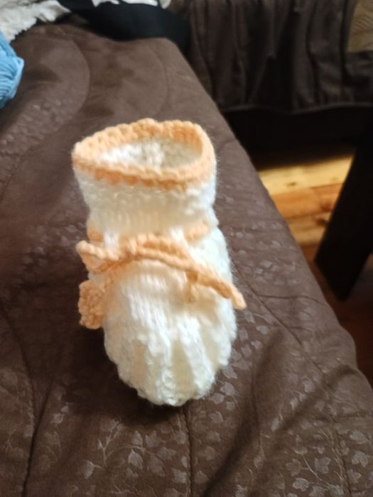 Изработвам бебешки търлъци