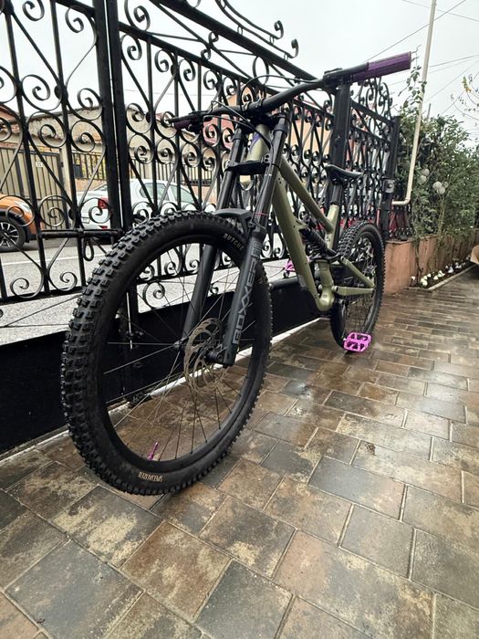 Bicicleta DH STATUS 2 170DH