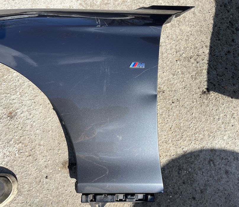 Aripa stanga cu defect BMW Seria 1 2 F20 F21 F22