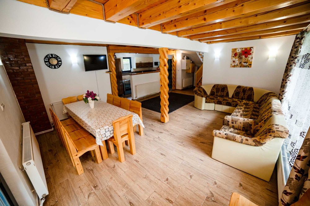 Cazare Toplița. Cabana cu ciubăr in apropierea pârtiei de schi !