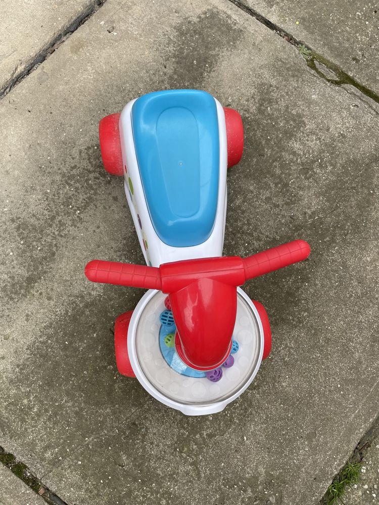 Fisher price masinuta ride on