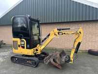 JCB CAT Caterpillar 301.8 - 2 cupe - mai multe utilaje in stoc