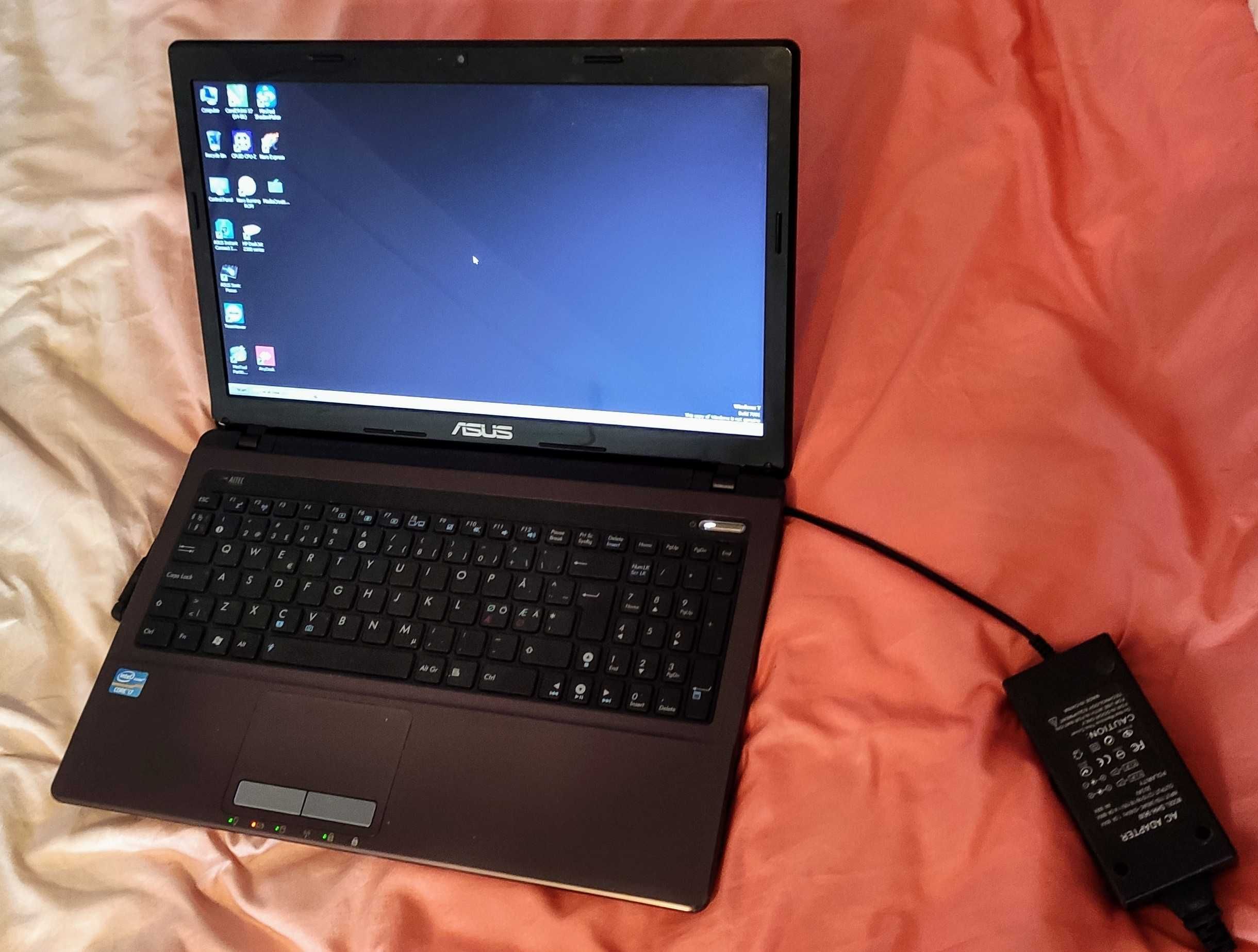 Vând laptop Asus 15,6" A53E K53E