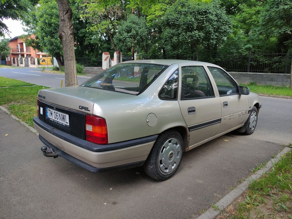 Vând Opel Vectra A