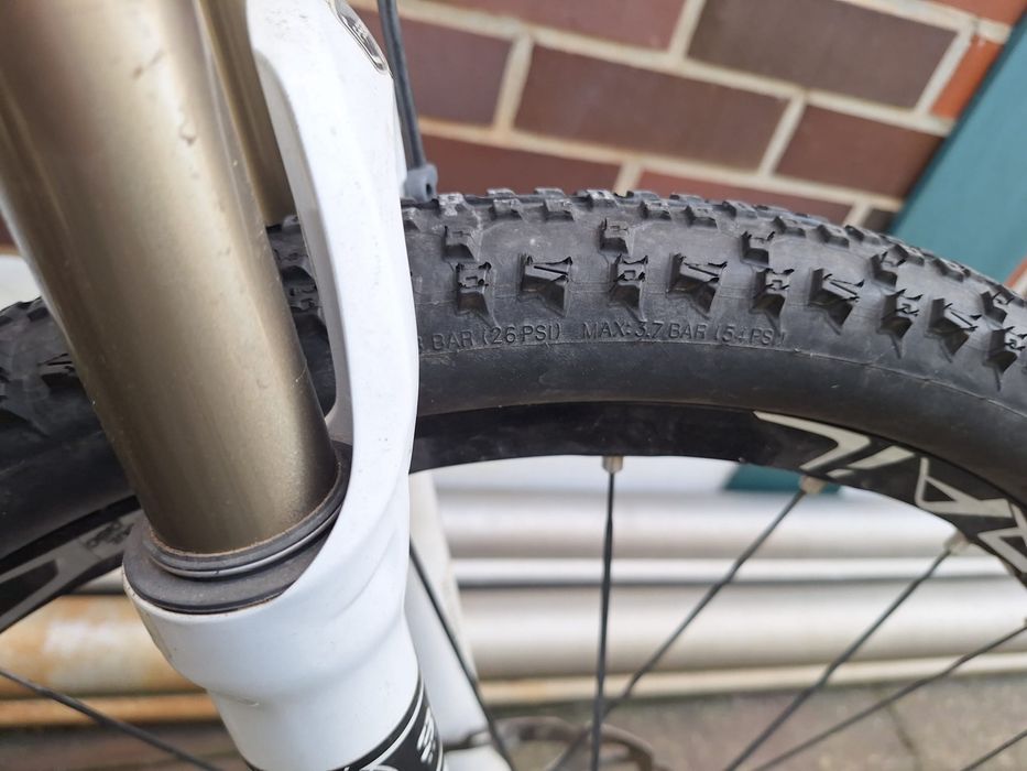 Продавам фулсъспеншът БМВ колело