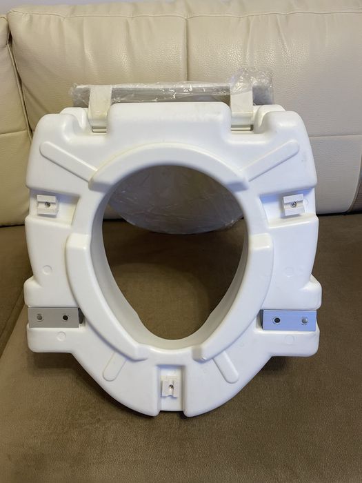 Inaltator wc cu capac 10cm/fara sistemul dee prindre pe vas