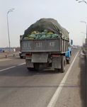 “Вывоз строительного мусора самосвалом”