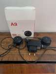 Doua mini camere de supraveghere