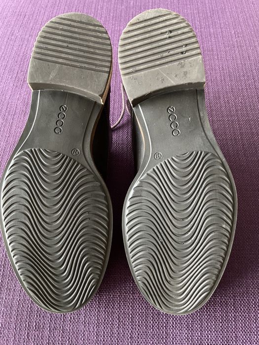 Pantofi ECCO business model deosebit