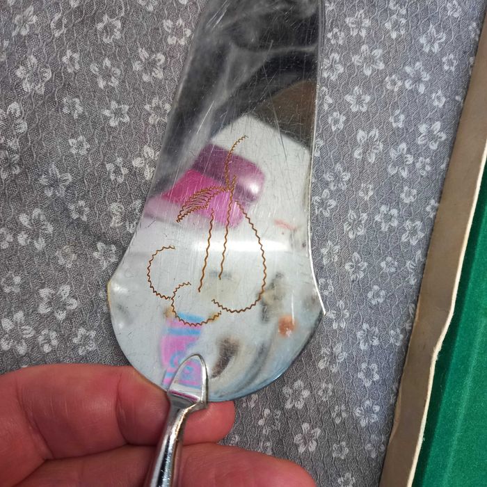paletă tort vintage, alamă cromată și bachelită