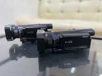 Видеокамера Sony AX100