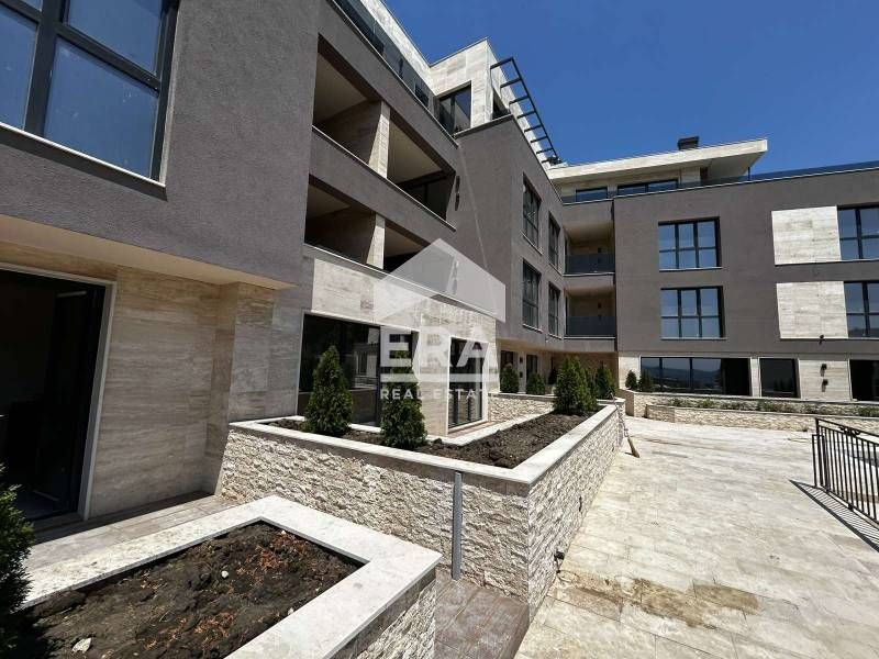 Продава се Тристаен апартамент в Варна, Бриз - 150 кв.м за 2234 €/кв.м - Снимка #10