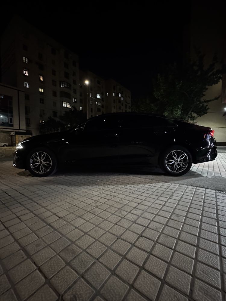 Kia K-5 2,5l Без люк