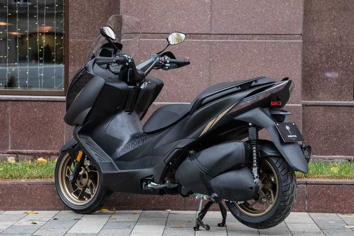 Новый скутер ZONTES ZT350T-E