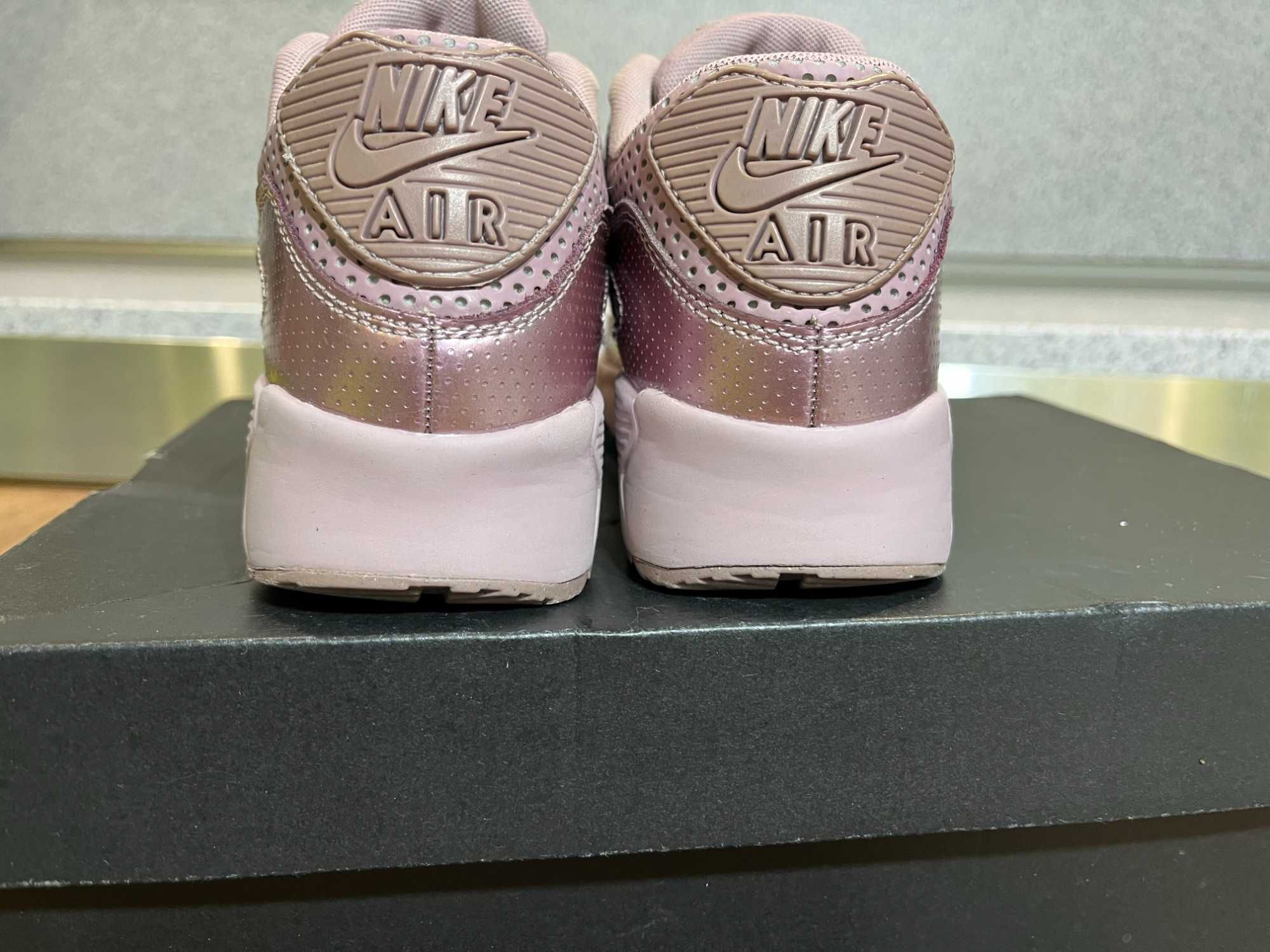 ОРИГИНАЛНИ *** Nike Air Max 90 Se Leather / Elemental rose