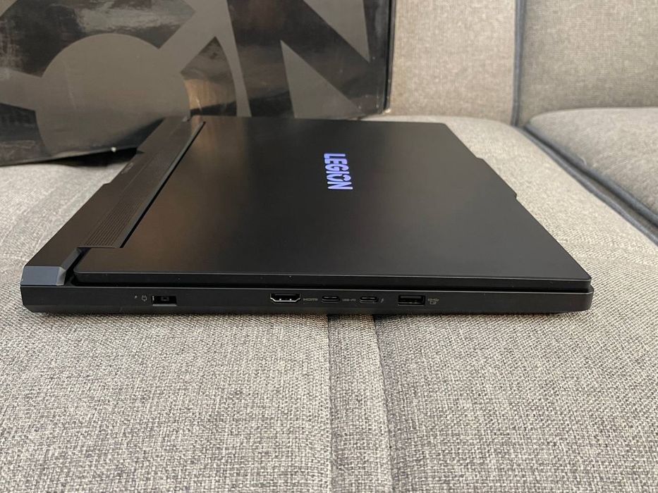 Legion Pro 7 pro Ultra 9 275HX RTX5080