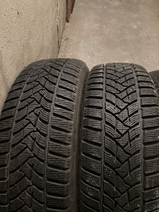 205 60 16 Dunlop Winter Sport 5 4бр зимни