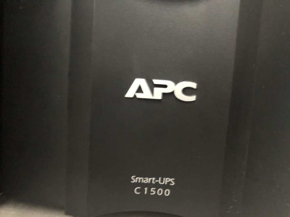 Smart UPS APC 1500 VA fara acumulatori
