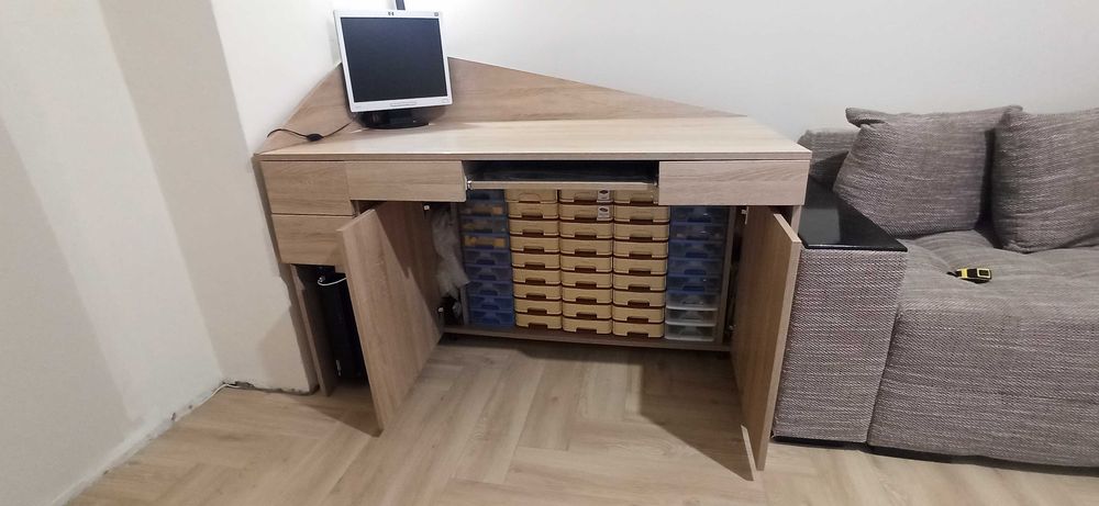 Бюро, маса, работна маса