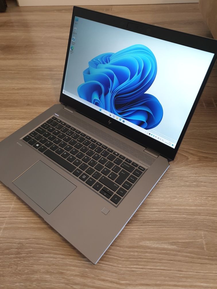 Laptop HP ZBook Studio G5 32GB Ram Intel Xeon