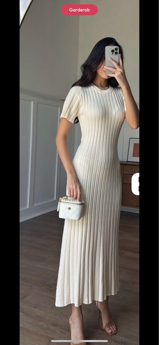 Продам платье по фигуре