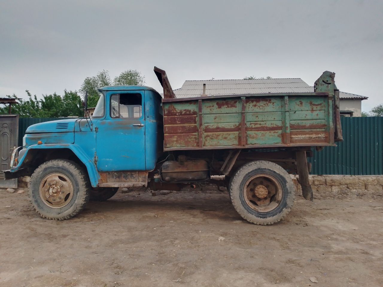 Зил 131 сатылады