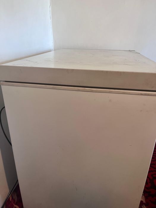 Продам морозильную камеру