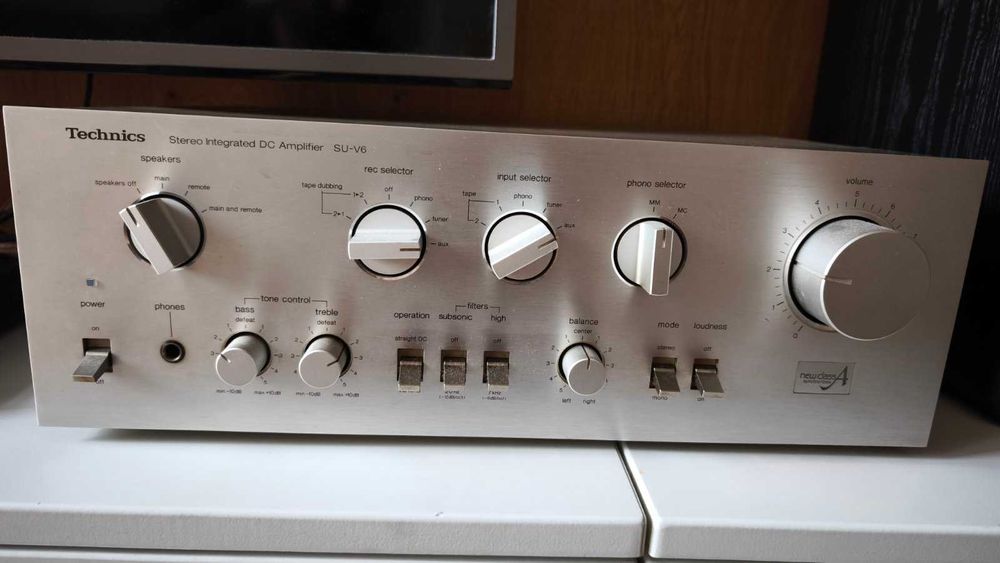 Усилвател Technics SU-V6